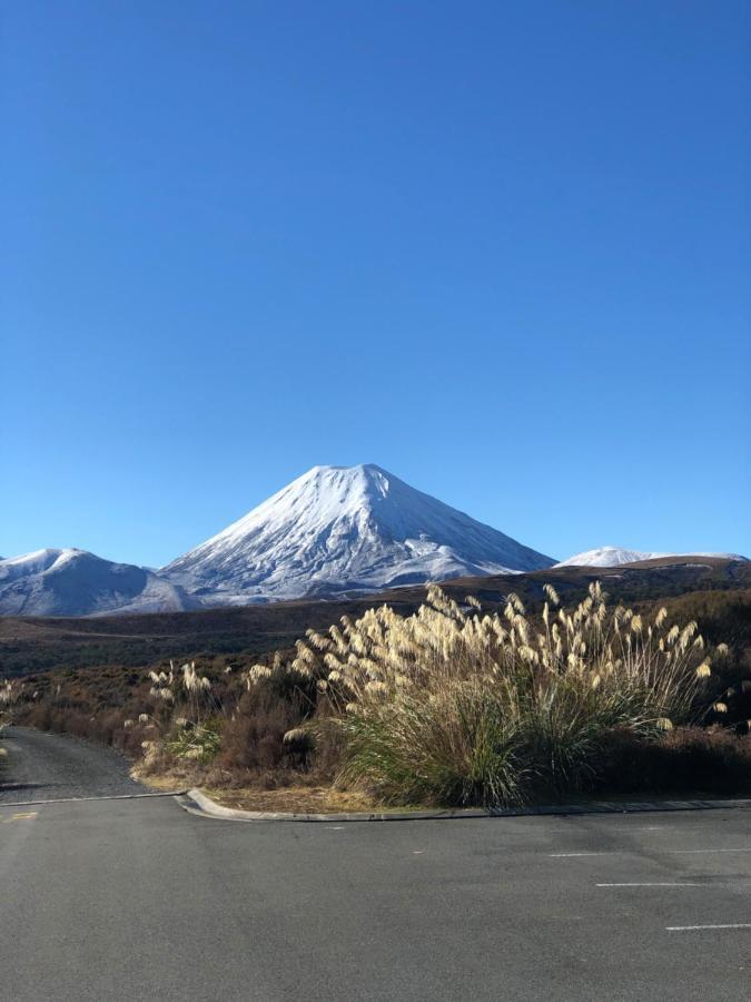 Bed and Breakfast Tongariro Adventures Kuratau Экстерьер фото