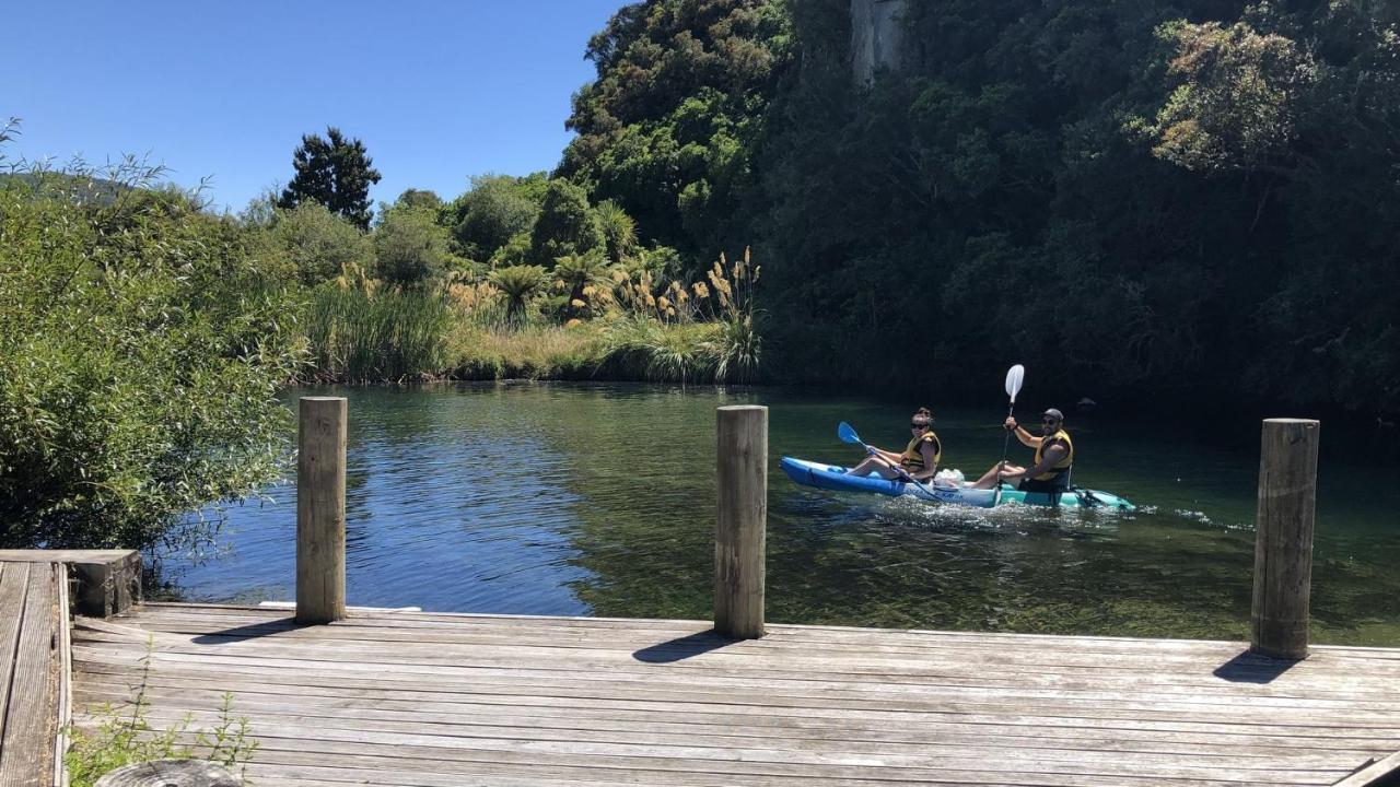Bed and Breakfast Tongariro Adventures Kuratau Экстерьер фото